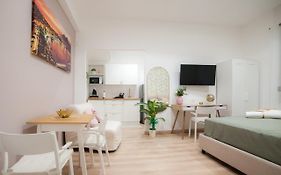 Michelangelo 80 Apartment